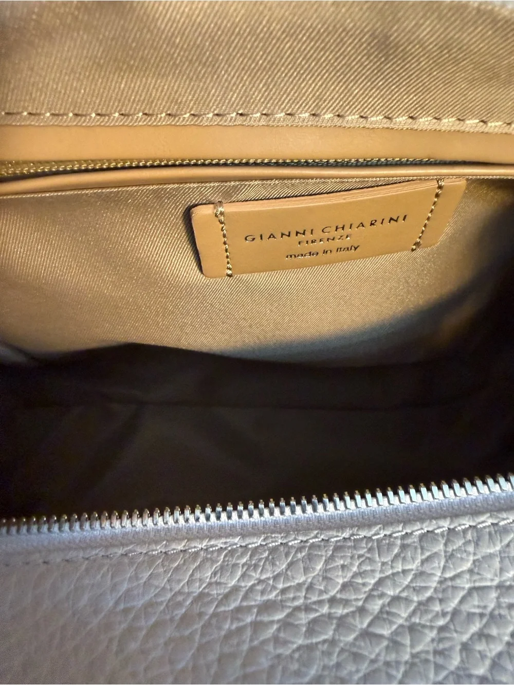 GIANNI CHIARINI shoulder bag made of high-quality leather